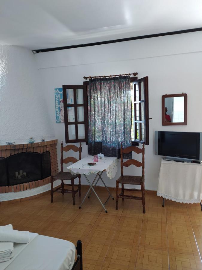 Zoe Apartman Áyios Dhimítrios Kültér fotó