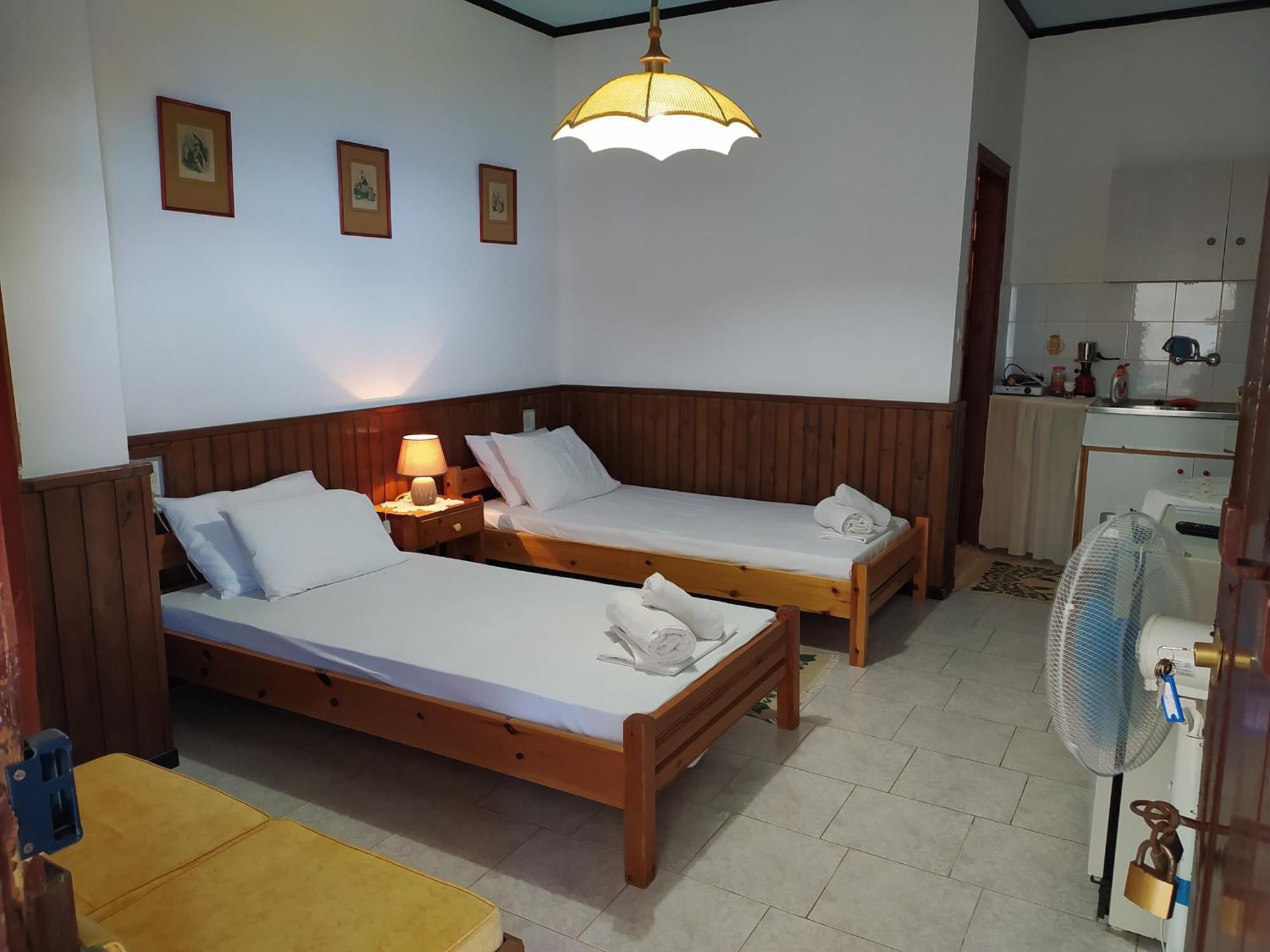 Zoe Apartman Áyios Dhimítrios Kültér fotó